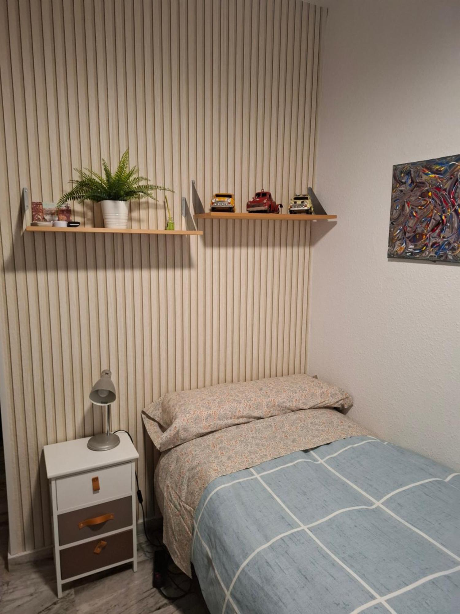 Habitacion Particular Con Bano Privado Севиля Екстериор снимка